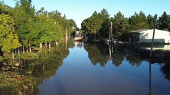 a 33 dias de las primeras evacuaciones, permanecen desplazadas 322 personas en cuatro departamentos