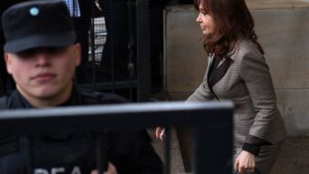 fiscalia pidio 12 anos de carcel e inhabilitacion politica perpetua para cristina kirchner