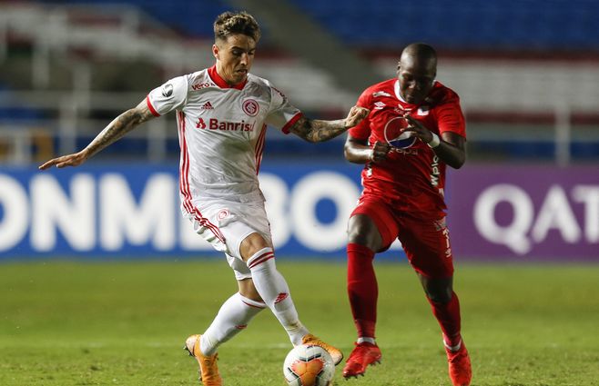 Leandro Fernández de Inter en partido ante América de Cali por Copa Libertadores el 29 de setiembre de 2020