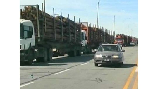 UPM y transportistas negocian acuerdo para el ingreso de madera