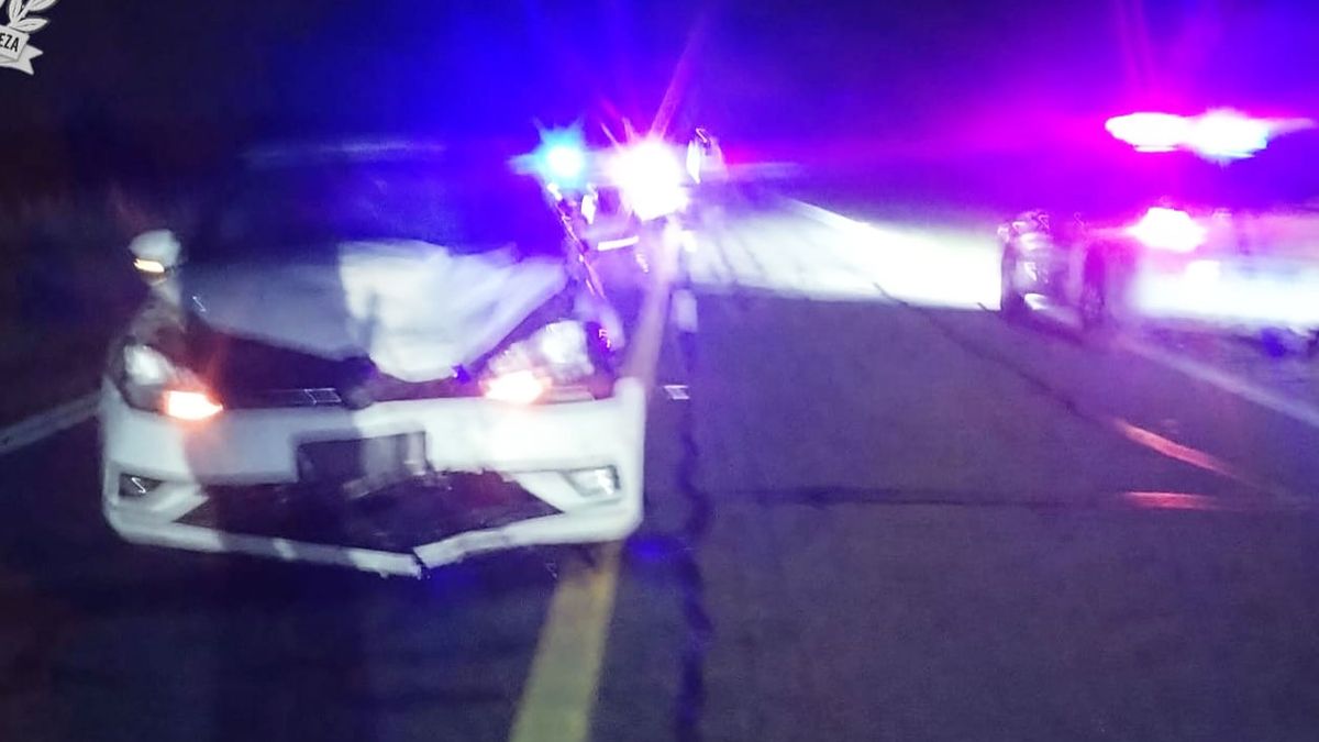 Conductora de una moto murió al ser chocada de atrás por un auto en ruta 104 de Maldonado