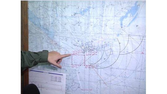 Armada retoma búsqueda de avión desaparecido