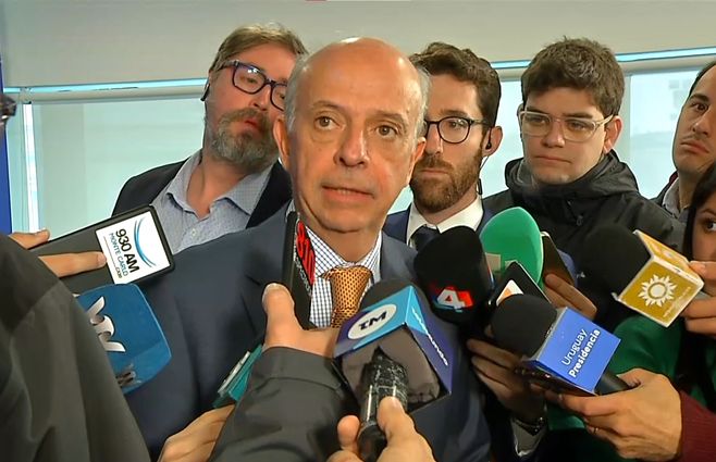 javier-garcia-documentos-dictadura.jpg
