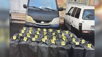 contrabando con persecucion y fuga: incautaron $3,5 millones en cigarrillos en una camioneta; su conductor huyo