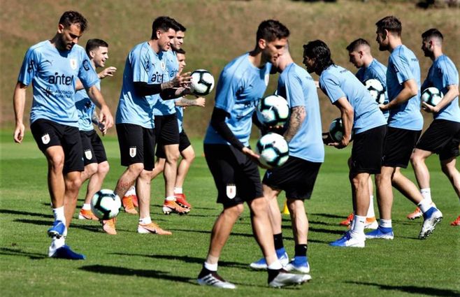 uruguay-entrena-3.jpg