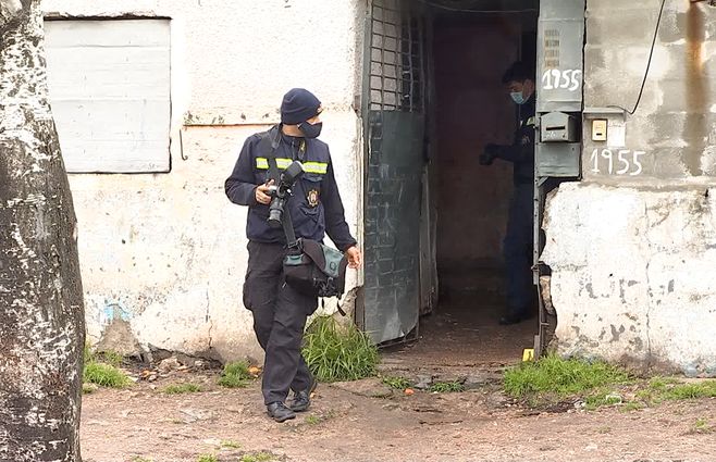 policia-cientifica-intento-femicidio-cerro.jpg