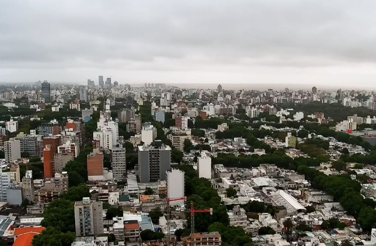 Comienzo de semana con frío, lluvias y tormentas