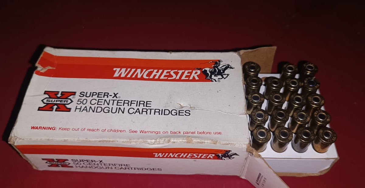 Foto cedida a Subrayado. Caja de municiones incautada a los detenidos. Foto cedida a Subrayado. Caja de municiones incautada a los detenidos.