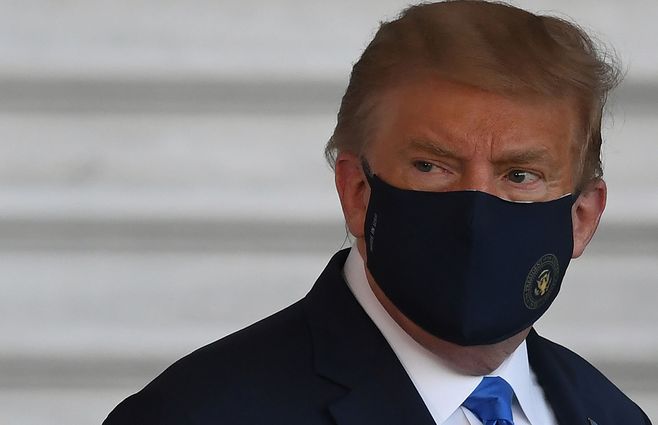 TRUMP-TAPABOCA-INTERNACION-AFP.jpg