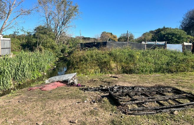 El lugar donde fue hallado el cuerpo calcinado. Foto: Eugenia Scognamiglio, Subrayado-