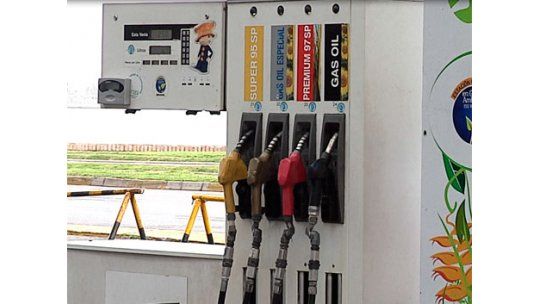 Combustibles aumentarán entre 2% y 3% la semana próxima