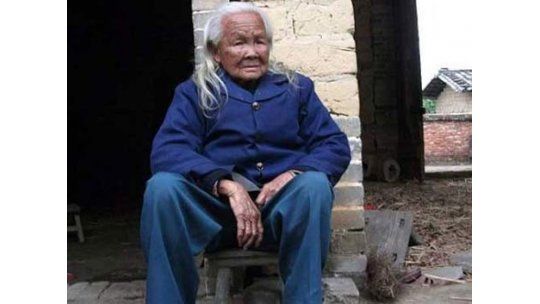 Anciana china declarada muerta salió del ataúd para cocinar