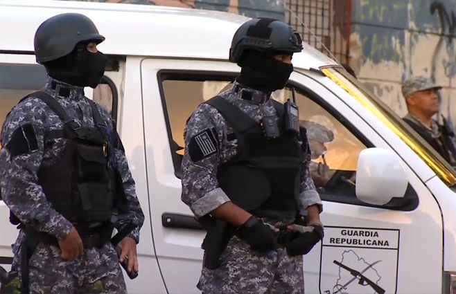 policia-guardia-republicana-operativo-mirador-sur-y-palermo.jpg