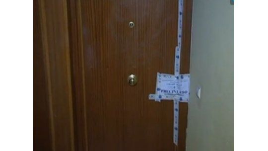 Uruguayo sospechoso de asesinar a su hijo y apuñalar a otro