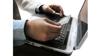 Nueve personas condenados por más de 74 estafas en plataformas digitales por más de 450.000 pesos Nueve personas condenados por más de 74 estafas en plataformas digitales por más de 450.000 pesos