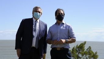Lacalle Pou con el presidente de Argentina Alberto Fernández en la estancia oficial de Anchorena, en Colonia.