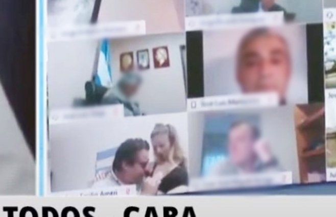 Foto de una pantalla durante la sesión virtual.