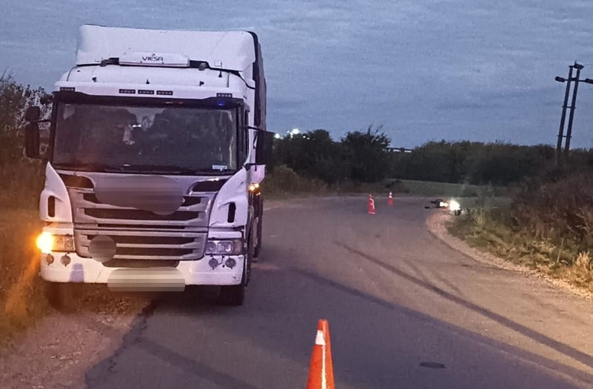 Soriano: siniestro fatal entre una moto y un camión en ruta 95