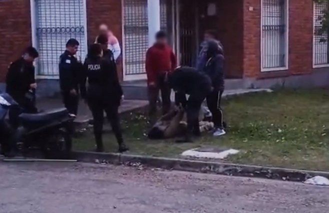 Arresto ciudadano en la ciudad de Salto.