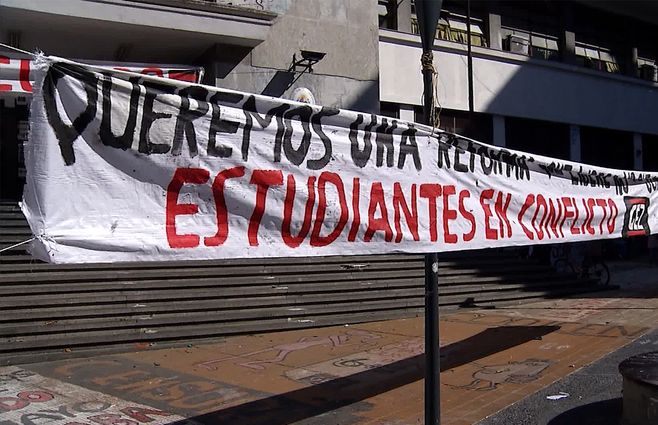 ocupacion-estudiantes-liceo-zorrilla.jpg