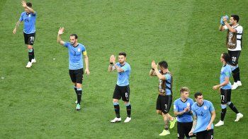 Subrayado | selección uruguaya saluda a la hinchada en Rusia