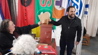 gonzalo civila fue reelecto secretario general del partido socialista