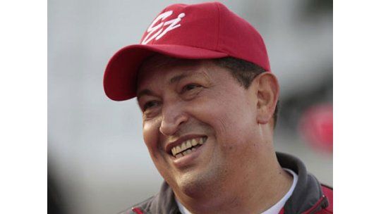 Chávez viajó a Cuba a continuar con la quimioterapia