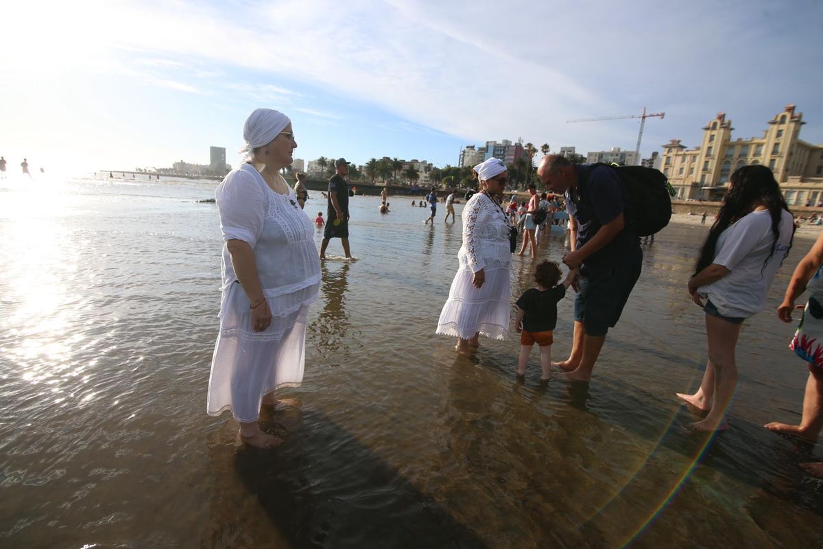 Este 2 de febrero se celebró, como todos los años, el día de Iemanjá. Foto: Foco UY