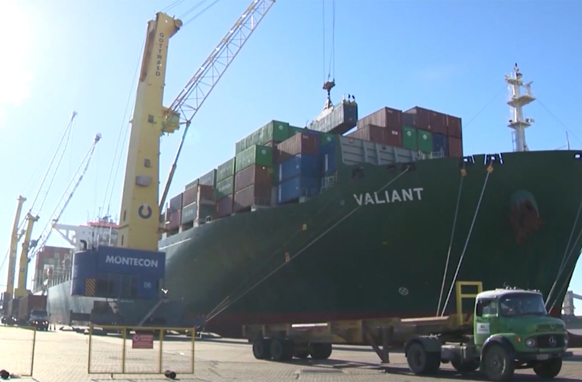 Nuevo conflicto en el puerto: trabajadores de Montecon inician paro por tiempo indeterminado