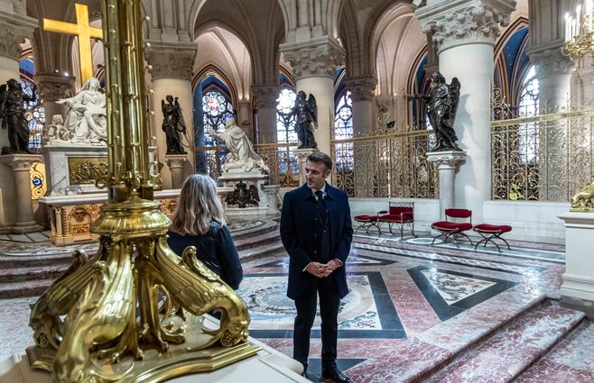 antes y despues notre dame afp (2).jpg