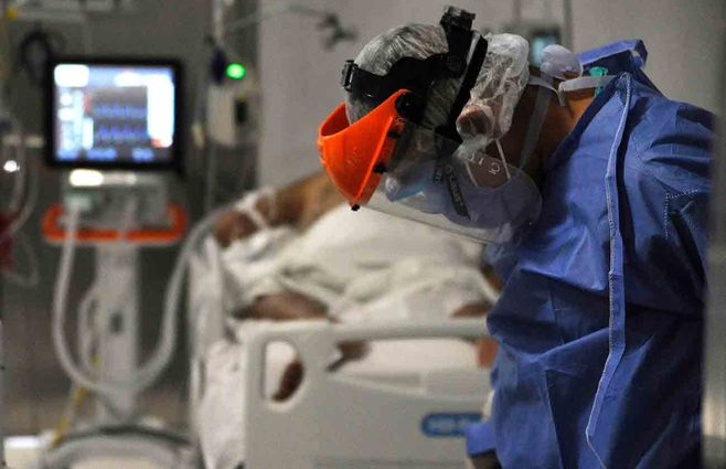 coronavirus-argentina-traje-hospital.jpg