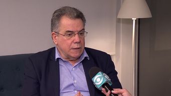 historiador analiza figura del vice, peso del candidato frente al partido y democracia en la opinion publica