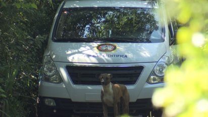 mataron a un hombre y lo escondieron en el maletero de un auto