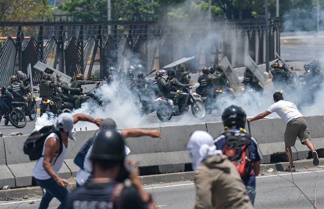 Venezuela-1-de-mayo-dos-AFP.jpg