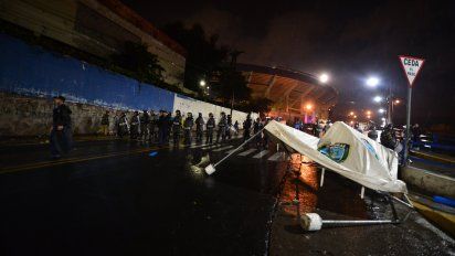 al menos tres muertos y siete heridos en incidentes por partido de futbol en honduras