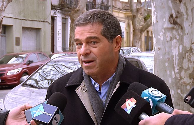 Ernesto-Talvi-en-la-calle.jpg