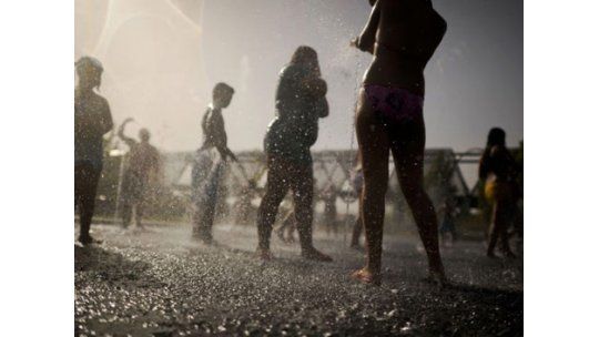 Un martes caluroso con temperatura máxima de 29 grados
