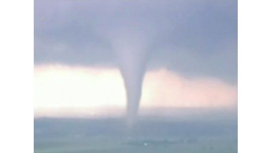 Tornados con viento de 320 km/h destrozan Oklahoma