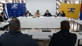 gobierno inicio llamado de precalificacion de empresas para construir casupa, informo ortuno