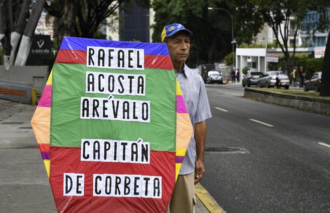 Protestas en Venezuela por los apremios físicos que desencadenaron la muerte del oficial opositor