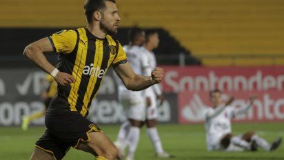 Gary Kagelmacher, uno de los pocos que se salva del naufragio en Peñarol