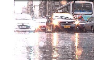 amplian alerta amarilla para 11 departamentos por vientos fuertes