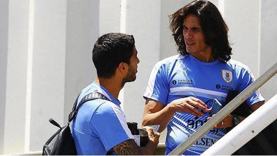 Luis Suárez, edinson Cavani, selección