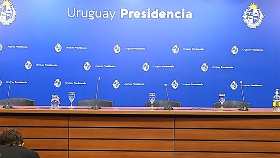 Lacalle Pou define recursos de la Rendición de Cuentas en reunión con ministros Lacalle Pou define recursos de la Rendición de Cuentas en reunión con ministros