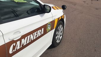 un motociclista de 32 anos esta grave tras chocar contra un camion en la interbalnearia