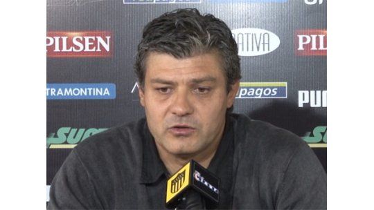 Peñarol volvió a perder: Jugamos un partidazo, dijo Gonçalvez