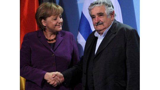 José Mujica y Angela Merkel profundizan relaciones comerciales