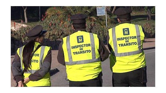 inspectores de tránsito