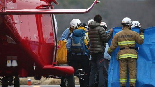 Nueve muertos al estrellarse helicóptero en ejercicio de rescate en Japón