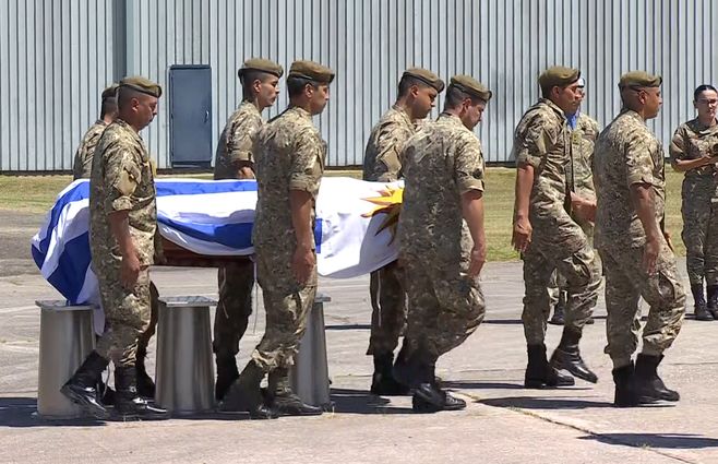 llegada-de-los-restos-del-soldado.jpg